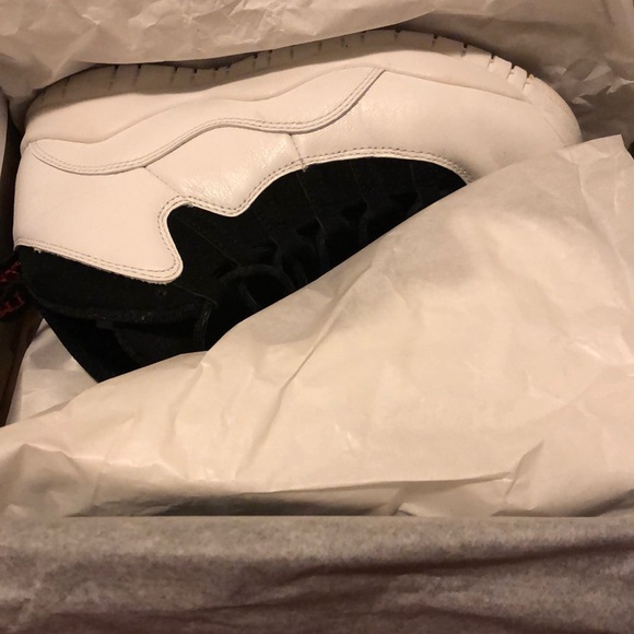 Air Jordan 10 Retro - Picture 2 of 7